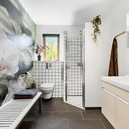 Amazing In With Kitchen Holiday home *