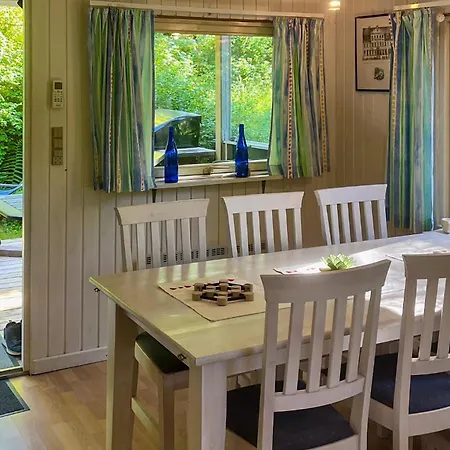 2 Bedroom In *
